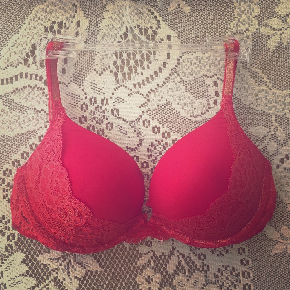 Victoria’s Secret Dream Angels Plunge 34C